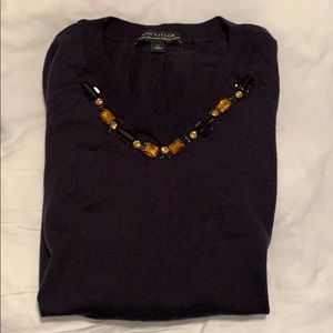 An Taylor navy sweater with necklace